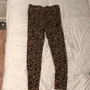 VS Pink Cheetah Print Leggings